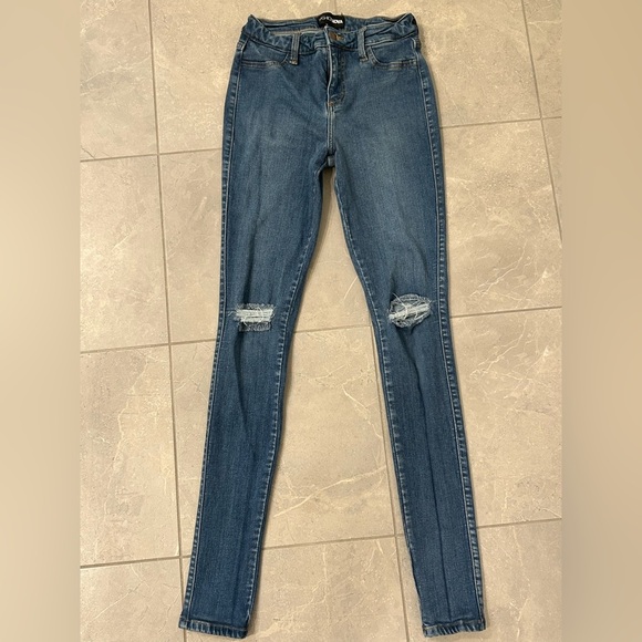 EUC Fashion Nova Tall Canopy Jeans - Medium Wash - Picture 3 of 10